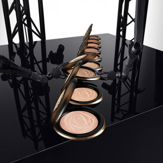TEINT IDOLE ULTRA WEAR SERUM BRONZER 03